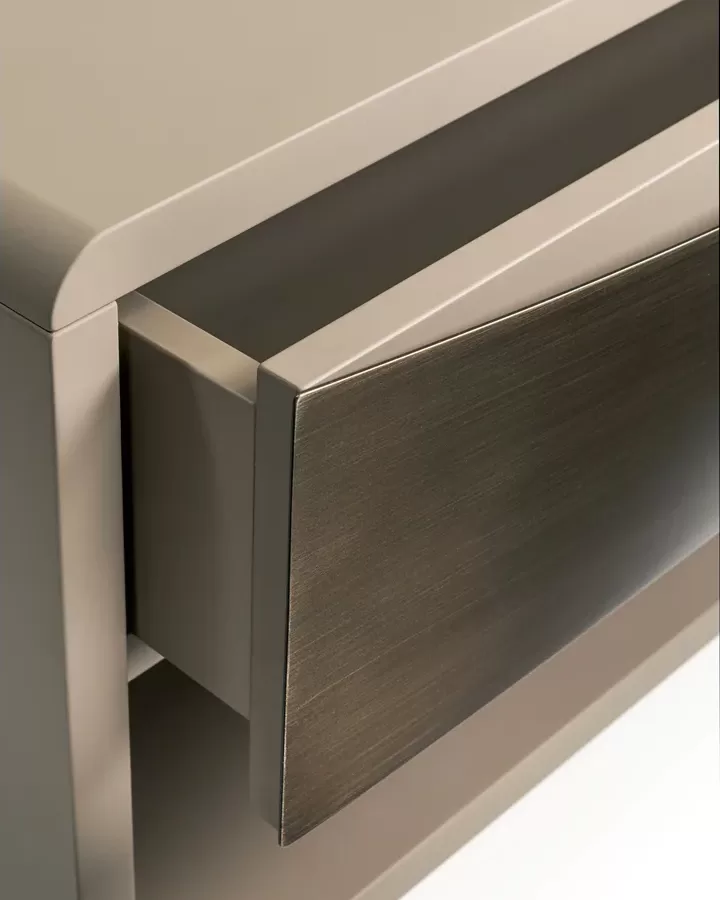 Concetto Bedside Table, a luxury nightstand made to order in Italy