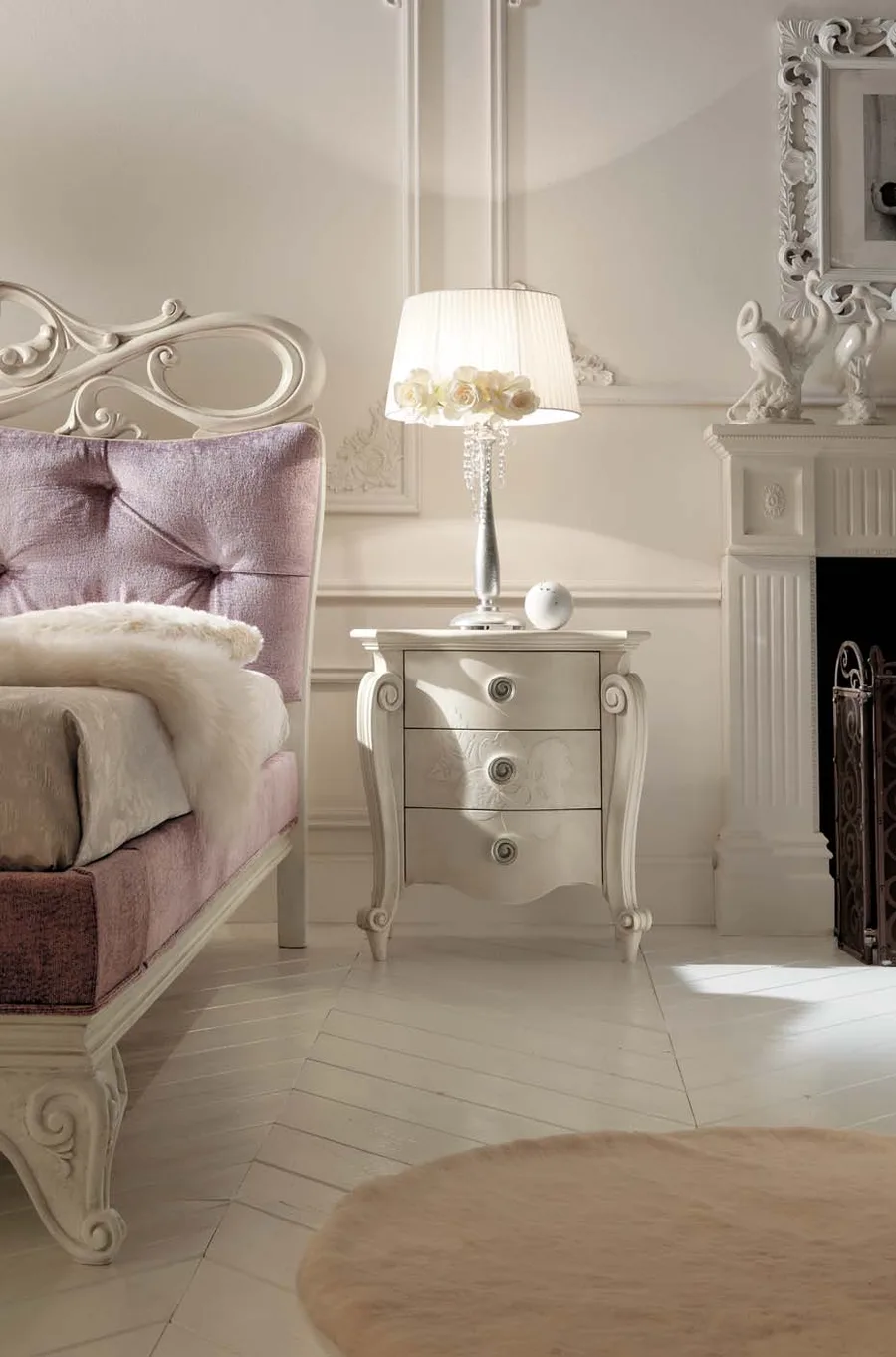 La Vie En Rose bed by Avenanti, luxury bedroom furniture