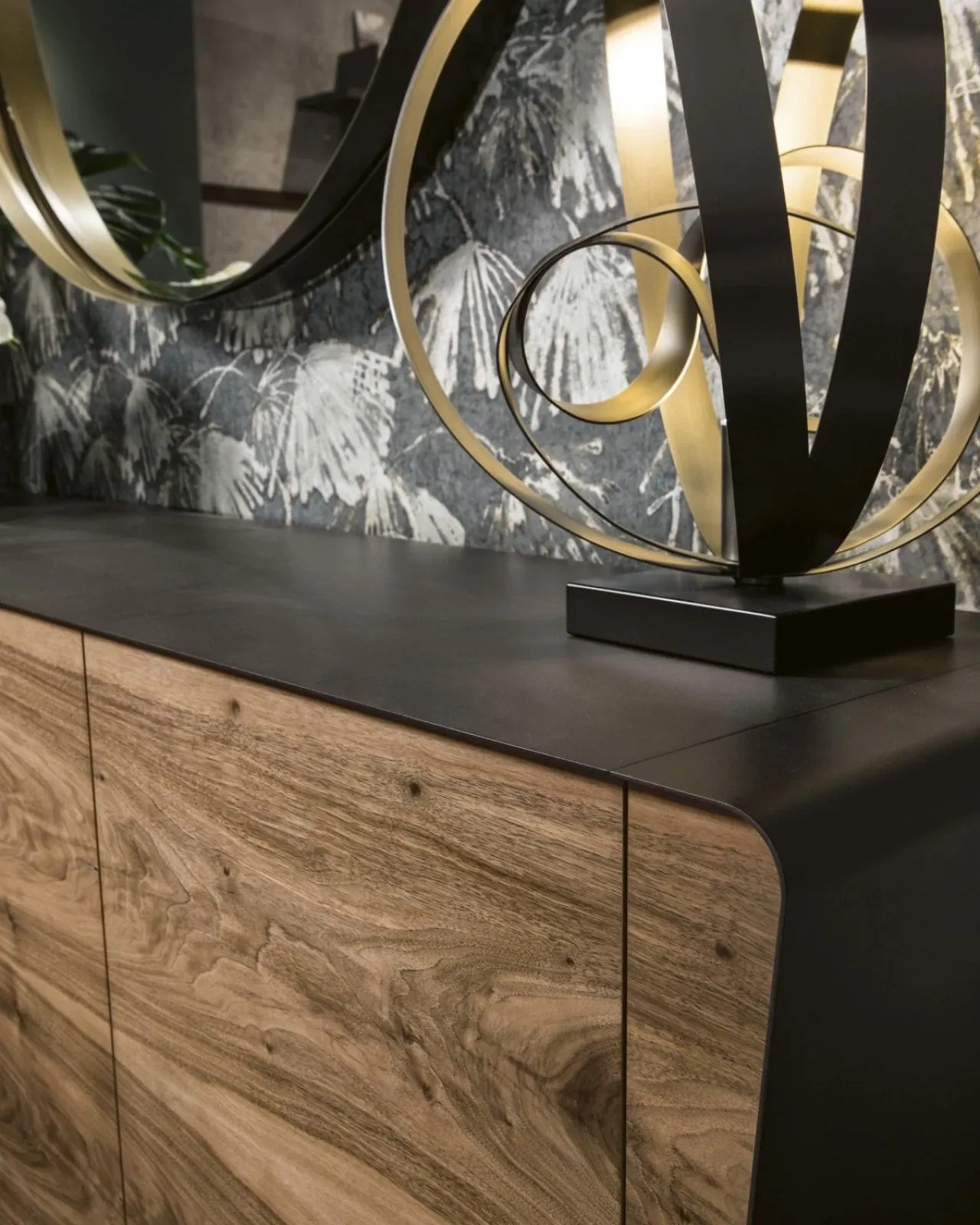 Cantori Bedroom, image 6 of 8