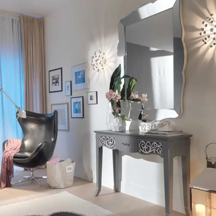 New Deco Fretwork Console by Francesco Pasi, Granguardia Showcases for a Carved Classic Living Room