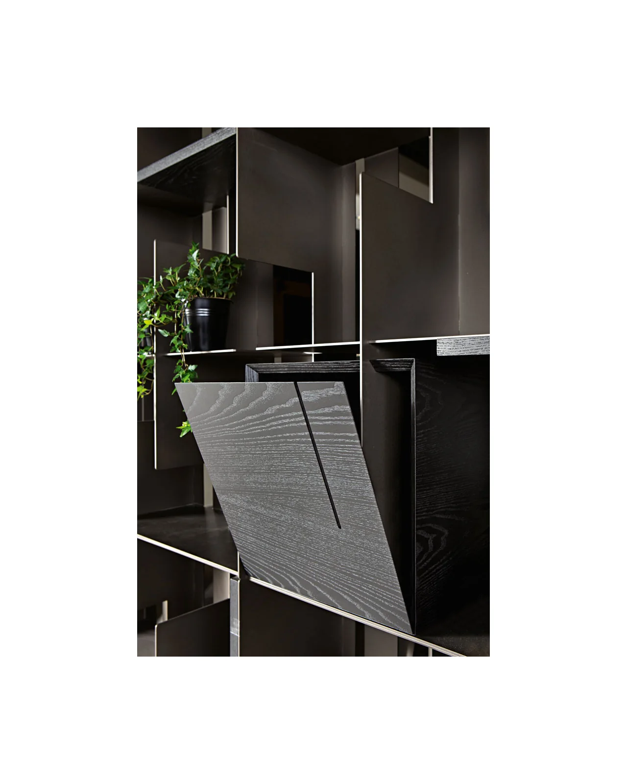 Hong Kong bookcase composition by Cantori, in an interior setting, photo 11 of 17