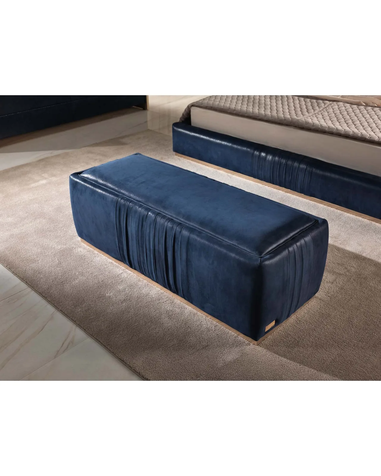 Pouf Licena di Epoque, collezione Exence, pouf italiano in un soggiorno moderno, foto 1 di 2