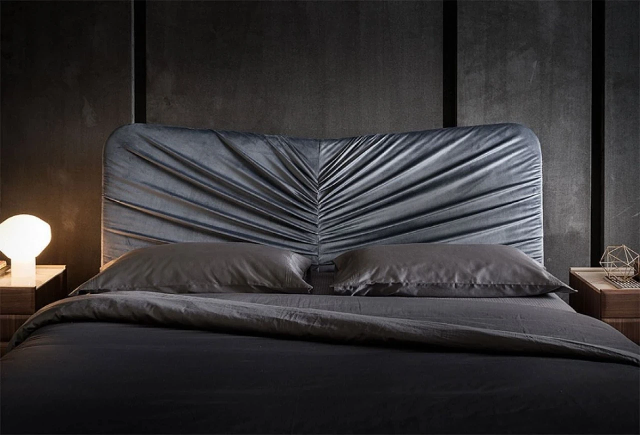 Dama King Bedroom Set, luxury bedroom furniture for the master bedroom