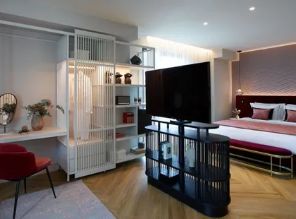 Camera da letto completa, arredamento esclusivo