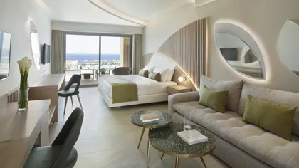 Camera da letto Family Suite, arredamento italiano