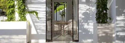 FABRICE Dinner table, BERNADETTE RIVIERA dinner chair