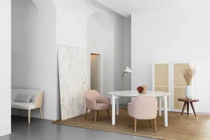 Tavolo da pranzo CODY, sedia da pranzo ANACAPRI, mobile QUISISANA Medio