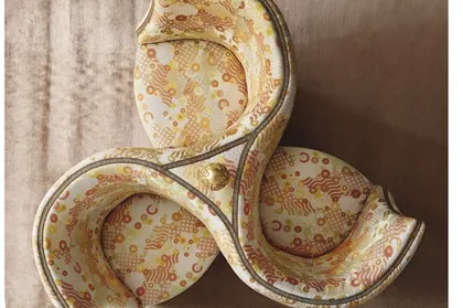 CasinoRoyale sittingroom armchair detail